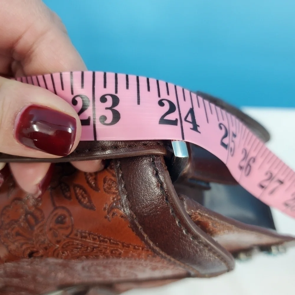 MC brown leather scrollwork embossed shoulder bag - Picture 14 of 16